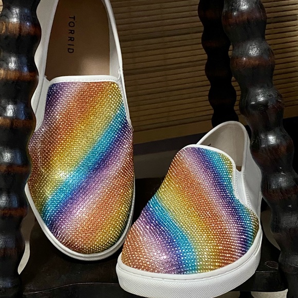 Pride! 🏳️‍🌈🌈Torrid Sparkly rainbow slip on sneakers - Picture 9 of 15
